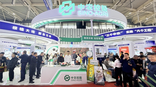 科技創新“出圈”，服務創新“獲贊” ，中農控股參展25屆磷復肥產銷會“引爆”關注